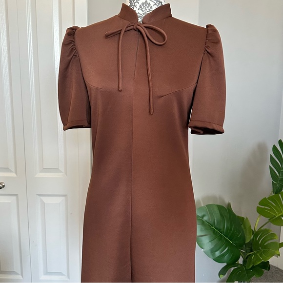 Brown Midi Chinese Collar Dress - Picture 3 of 4